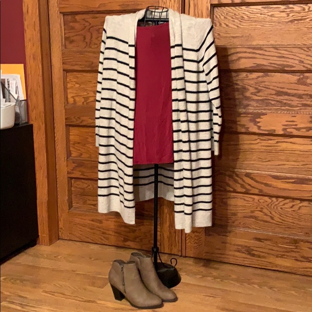 Long gray cardigan with black stripes